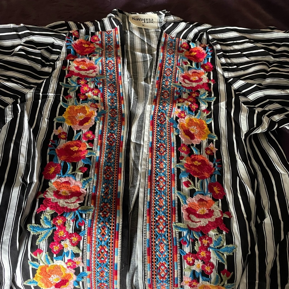 Savana Jane Black and White Kimono